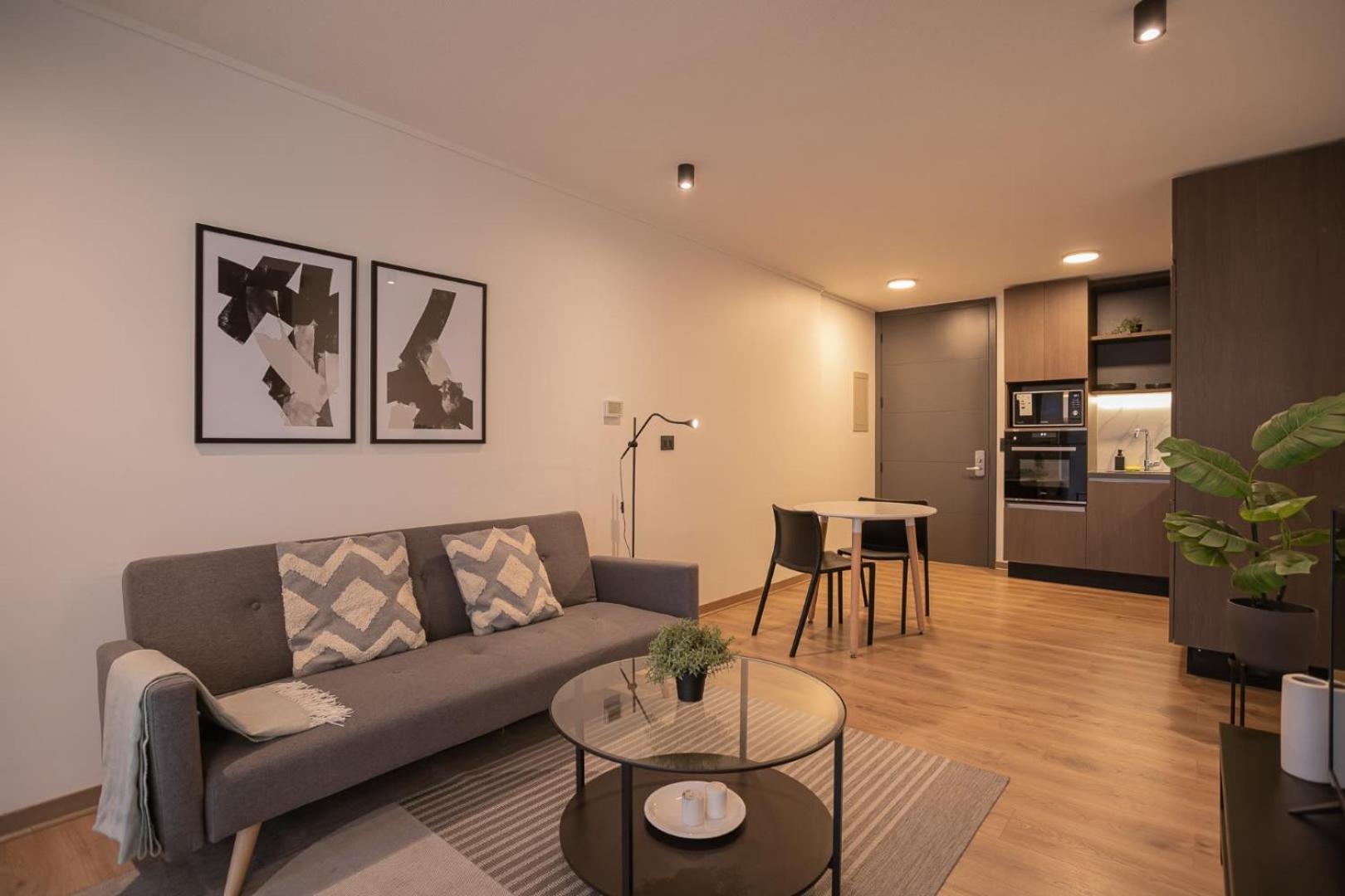 Apartamento Amplio Y Deslumbrador Departamento En Condes Santiago